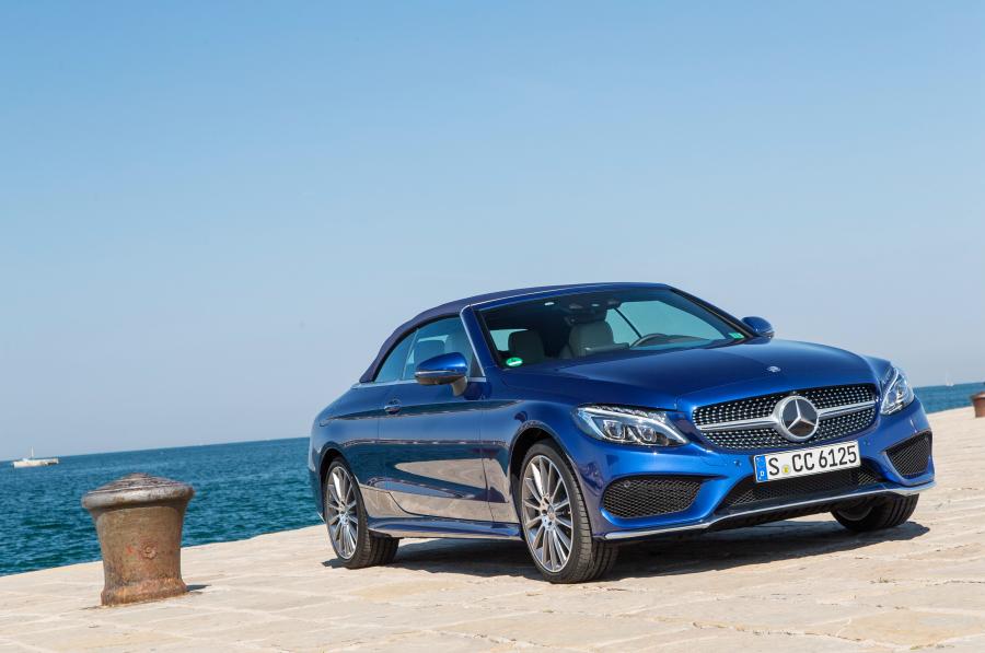  Mercedes-Benz C400 4Matic Cabriolet AMG Line 2016 года  (фото 21 из 30)